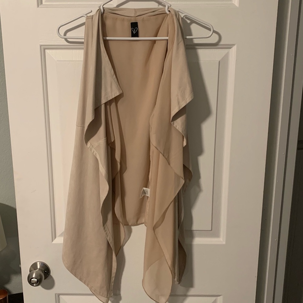 Windsor | Cream Flowy Vest